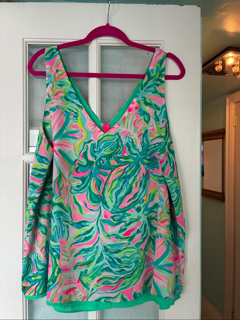 Lilly Pulitzer Pink Blue Green Printed V-Neck Tank Top. Measurement: PTP 22”.
